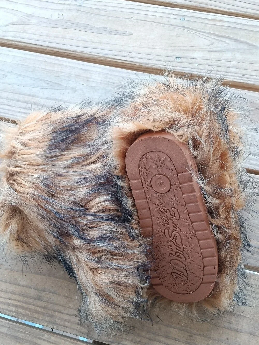Faux Fur Cozy Slipper Mules - Honey Brown